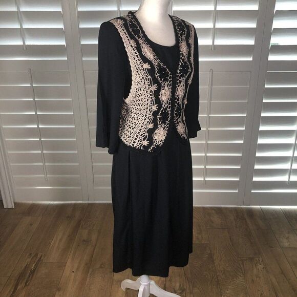 Vtg 80s Impulsive Black Midi Dress 8P Tan Crochet Vest Pleated Shoulder Pads - Picture 5 of 12